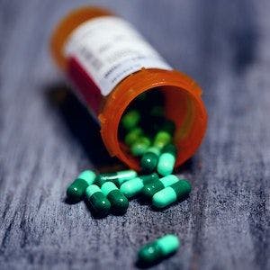 Shorter Prescription Stop Dates Do Not Influence Antibiotic Treatment Duration