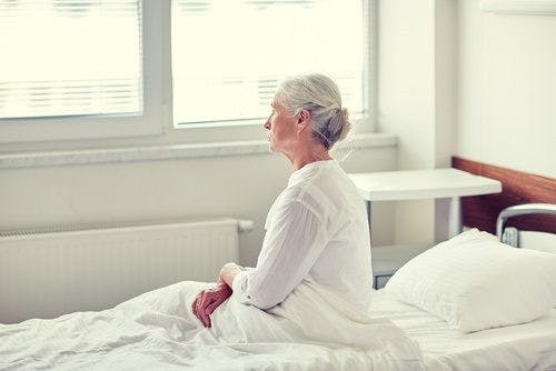 Study Links Living Alone to Respiratory Disease Hospitalization Risk